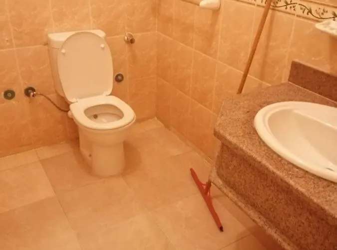 A5ena House