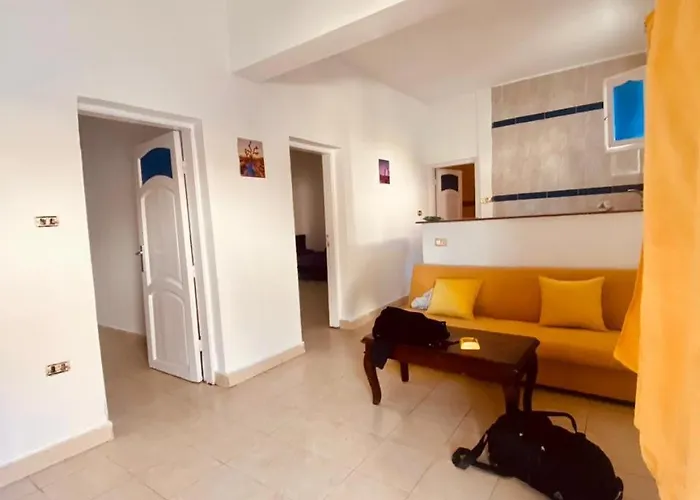 A5ena House
